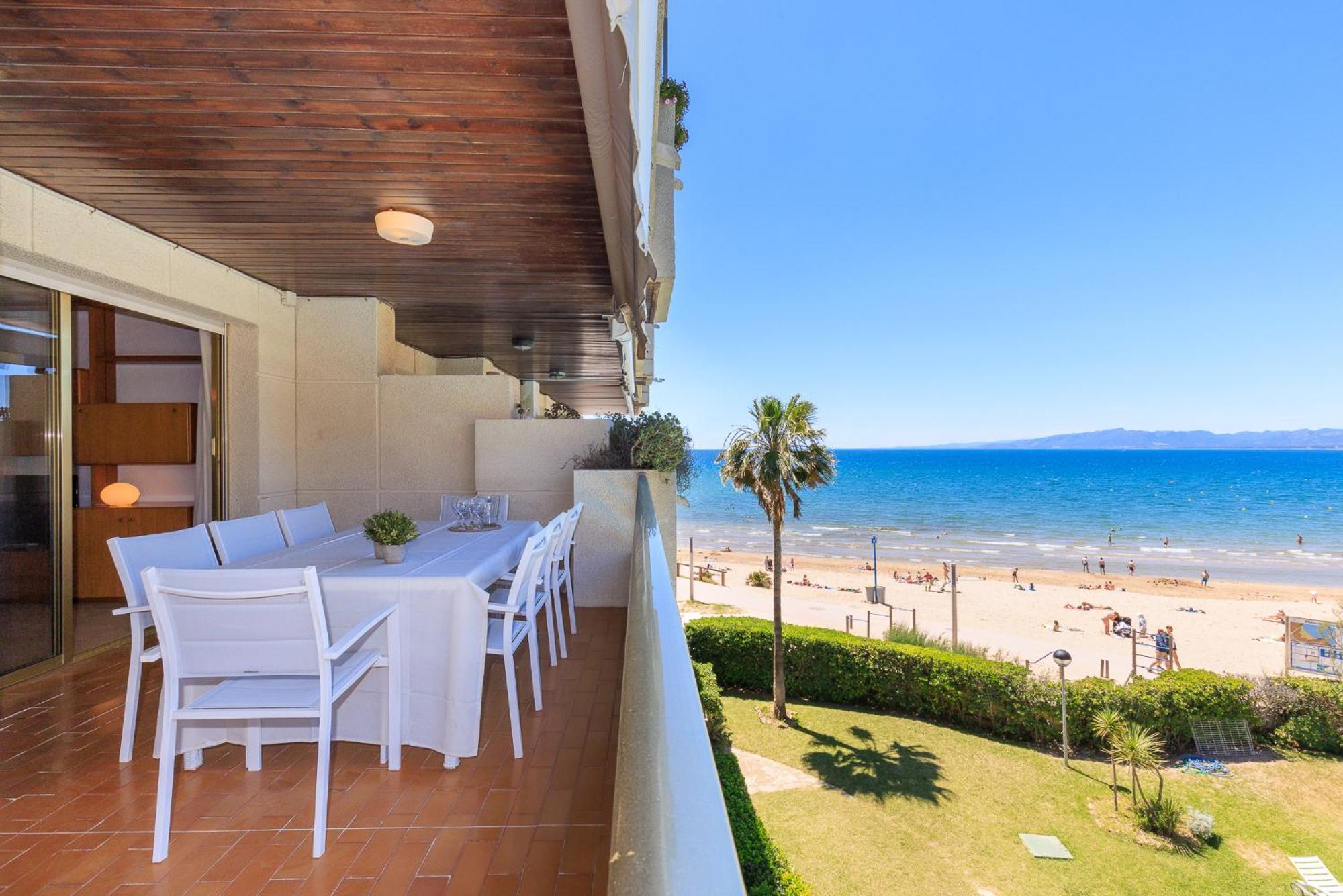 Uhc Playamero Family Complex Aacc Salou Room photo