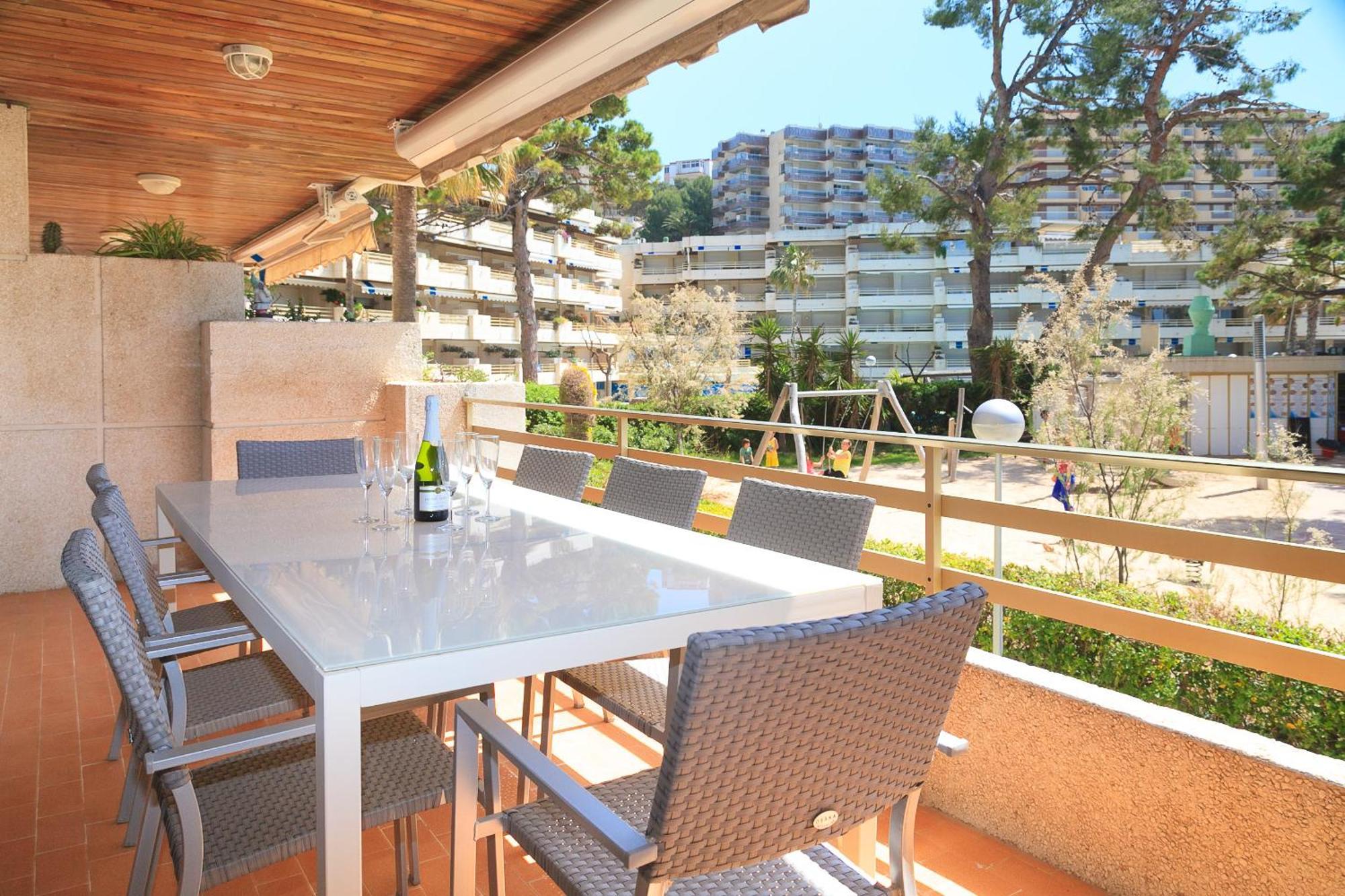 Uhc Playamero Family Complex Aacc Salou Room photo